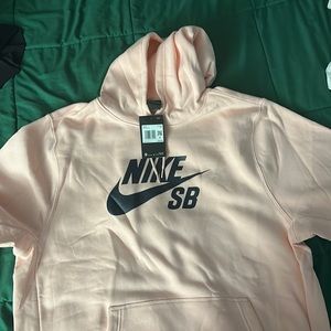 Nike SB Hoodie Baby Pink